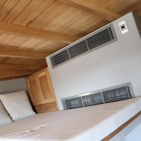 Lifebutiq Penthouse לינה וארוחת בוקר *